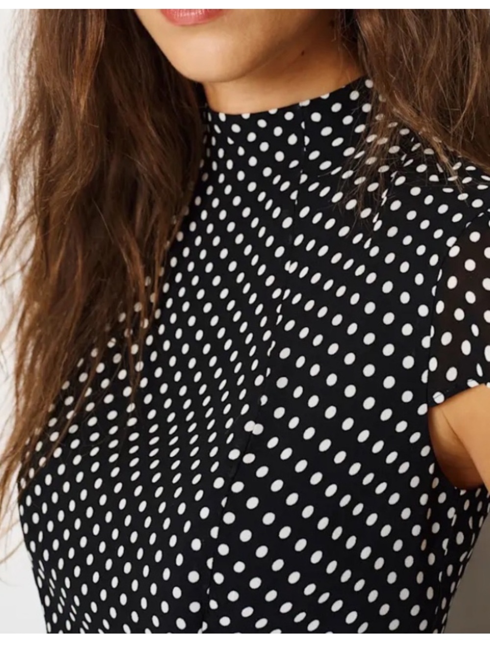 Reformation Maven Minidress features a black and white polkadot size 0 - Picture 2 of 11